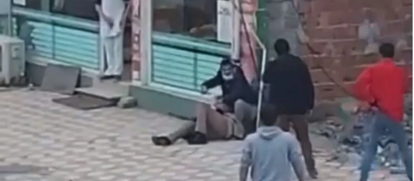 Τουρκία: Σέρνει την πρώην σύζυγό του και τη μαχαιρώνει στη μέση του δρόμου! (βίντεο)